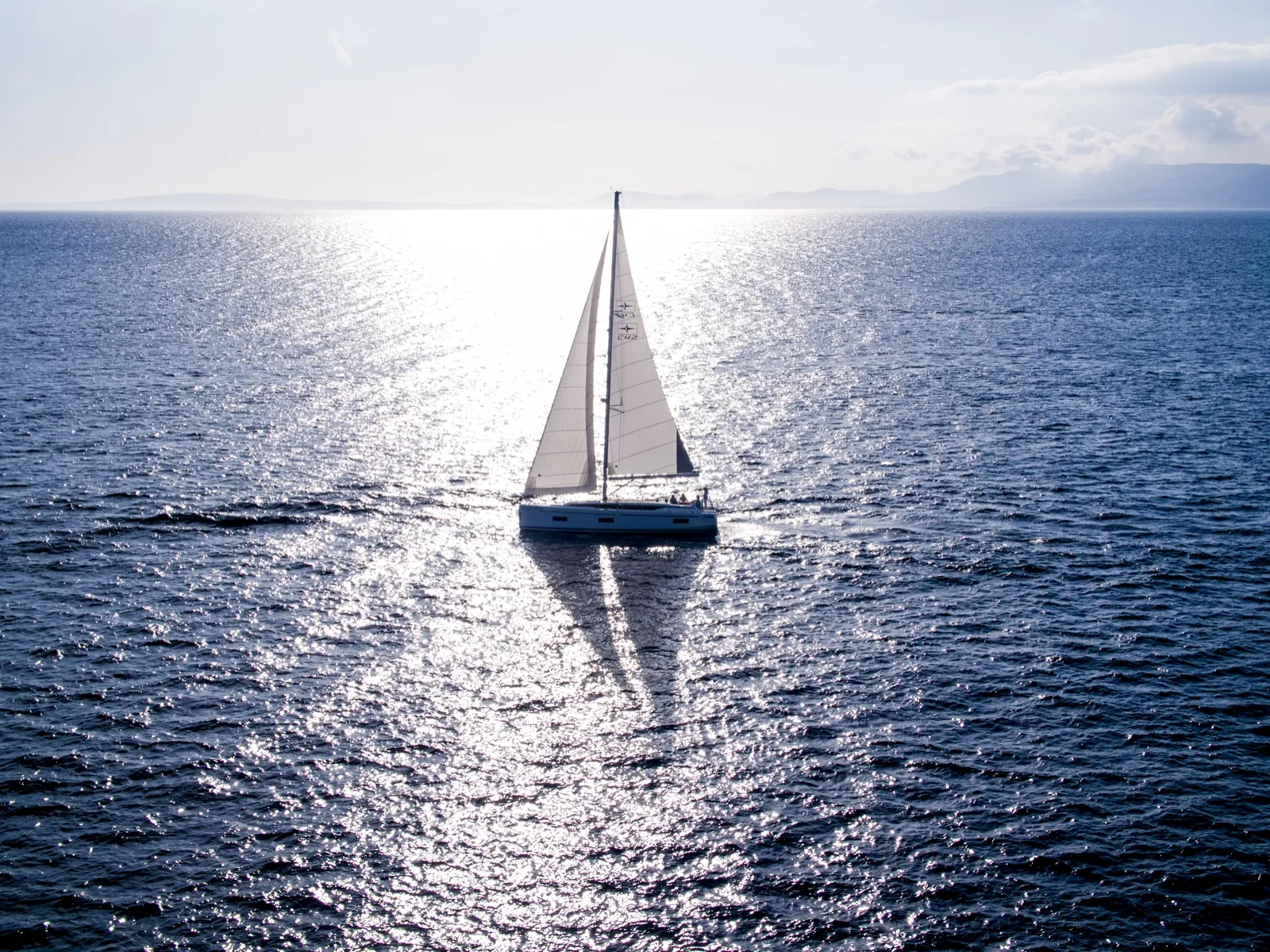 Bavaria C42 — Werftfoto 2