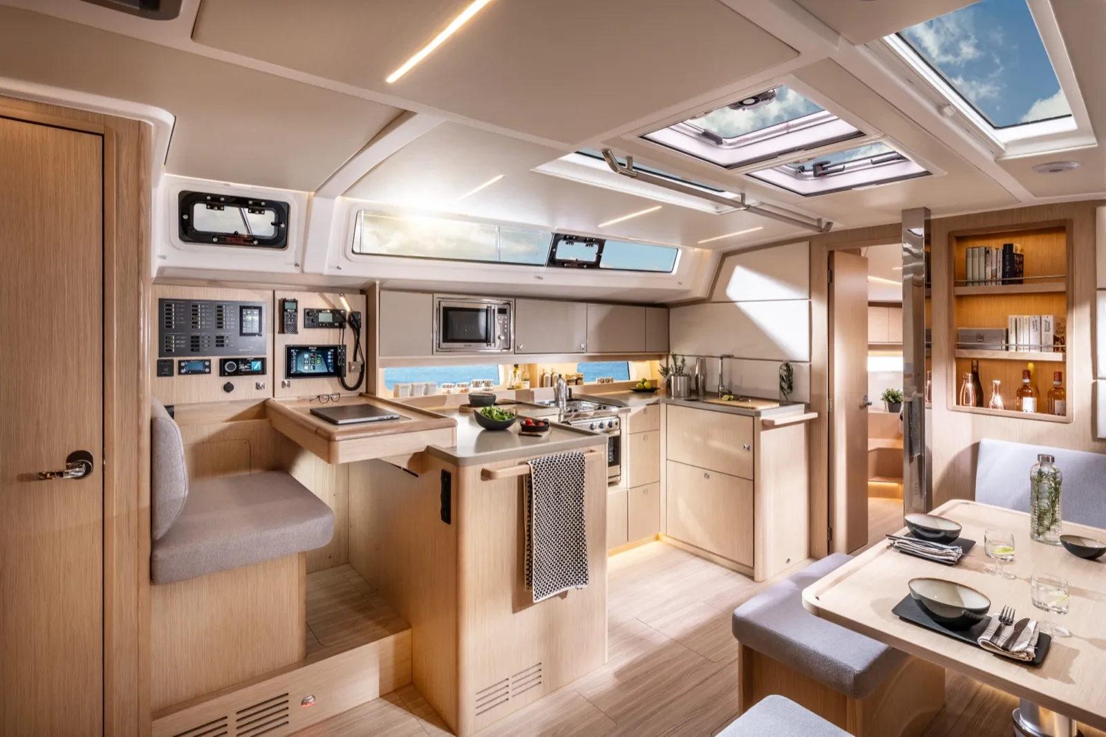 Bavaria C46 — Werftfoto 2
