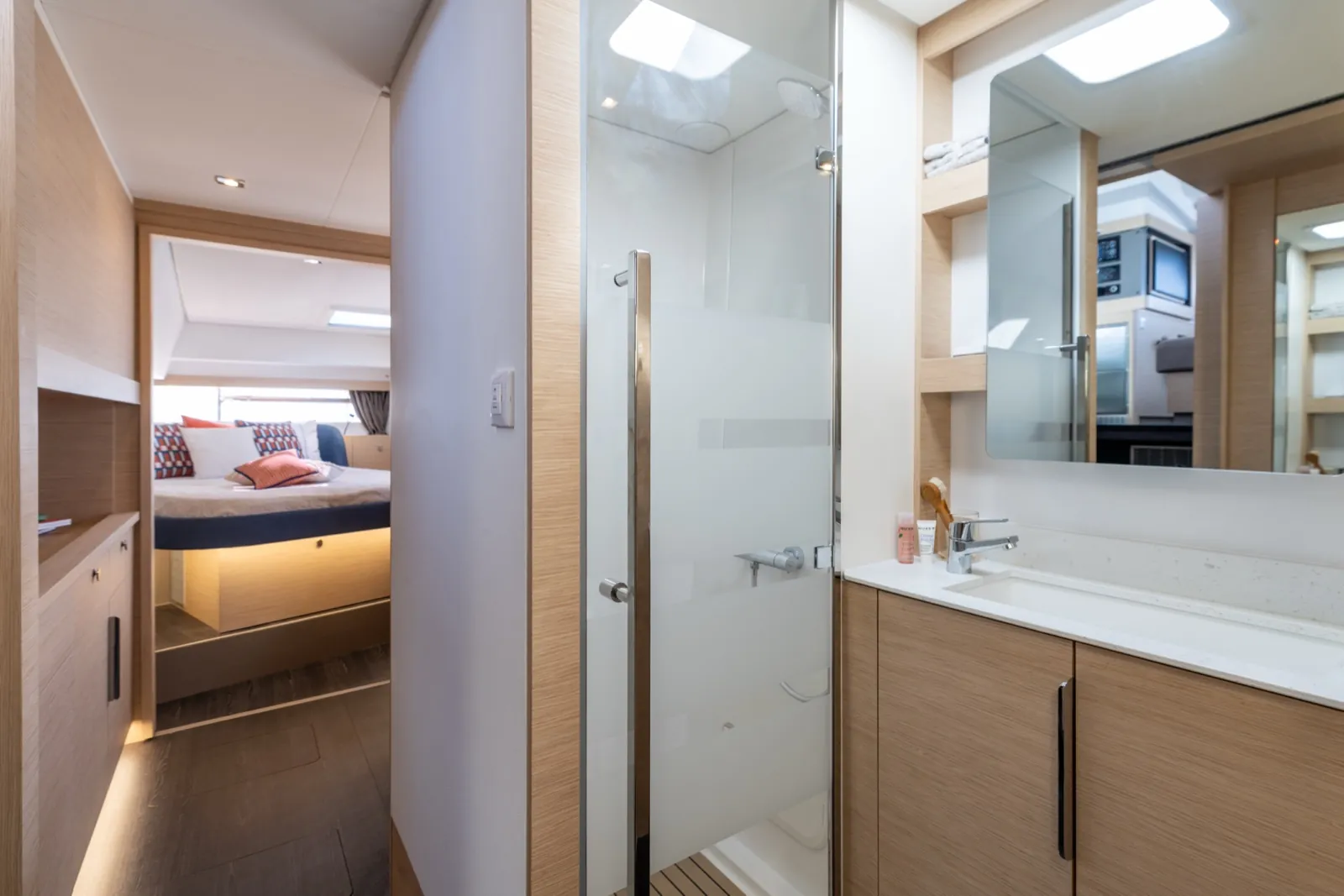 Fountaine Pajot 44 — Werftfoto 6