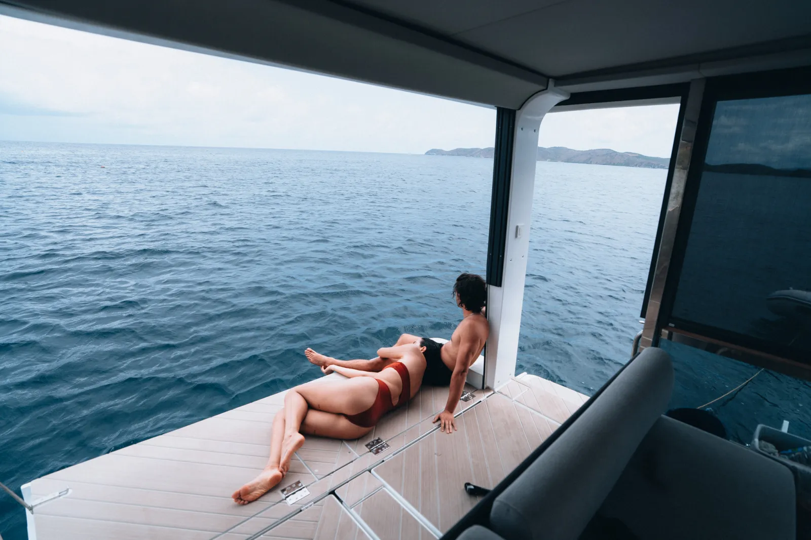 Jeanneau Sea-Loft 480 — Lifestyle am Wasser